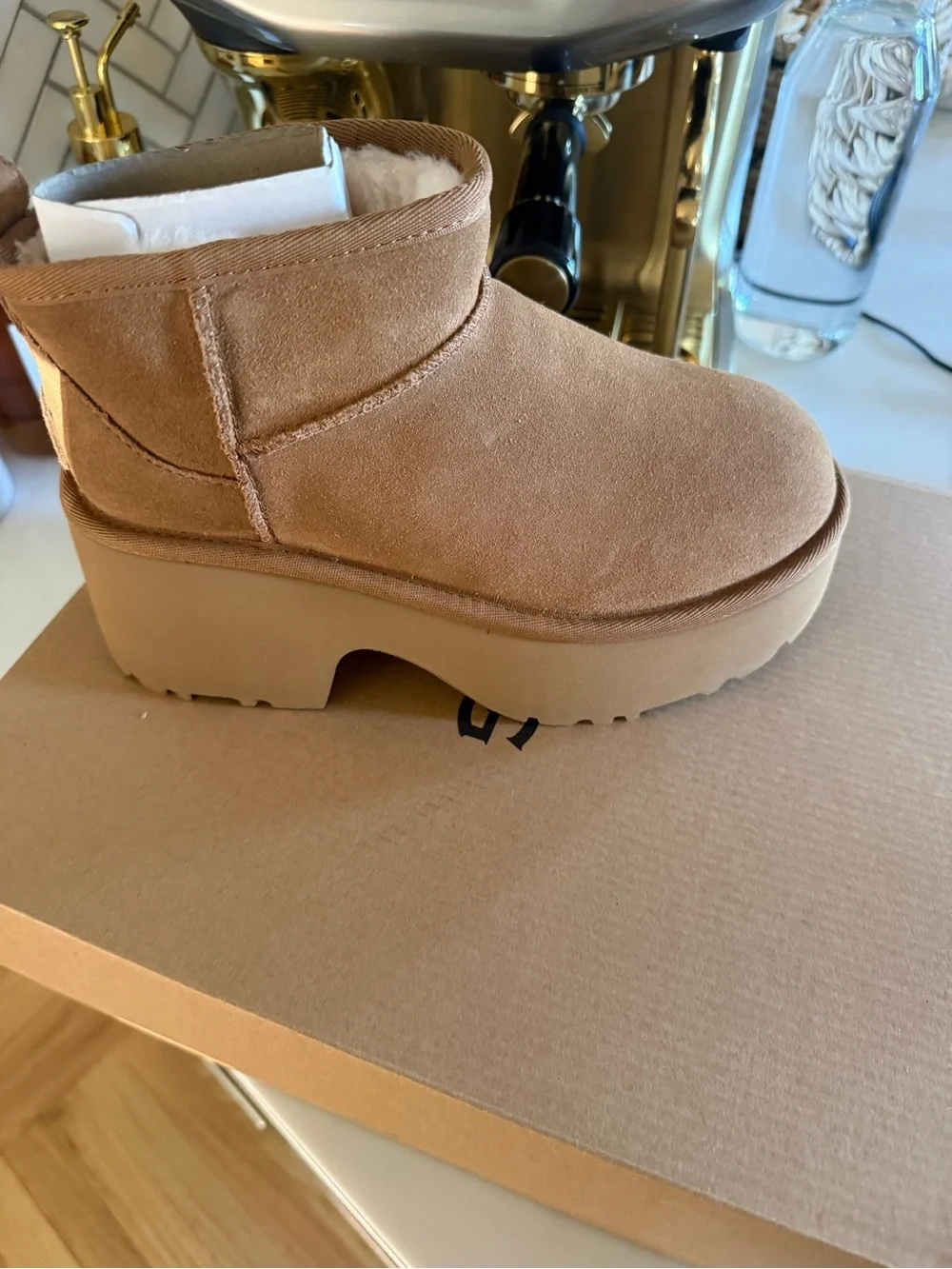UGG kids mini
